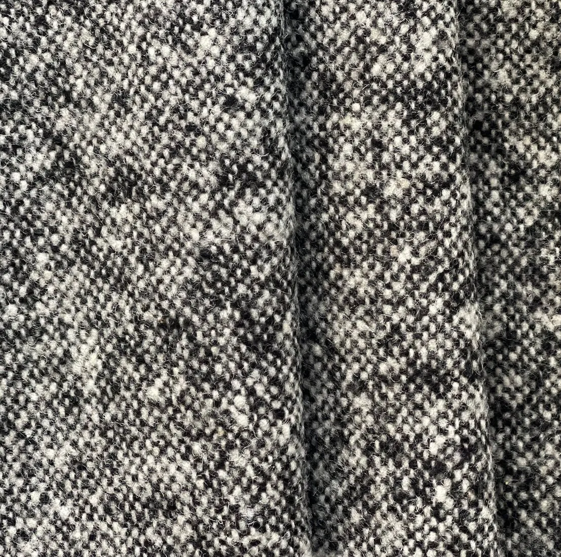 Botto Mid-Weight Monochromatic Wool Tweed (Made in Italy)