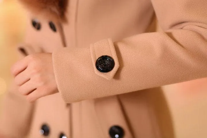 DOUBLE-BREASTED WOOL COAT WITH FUR COLLAR