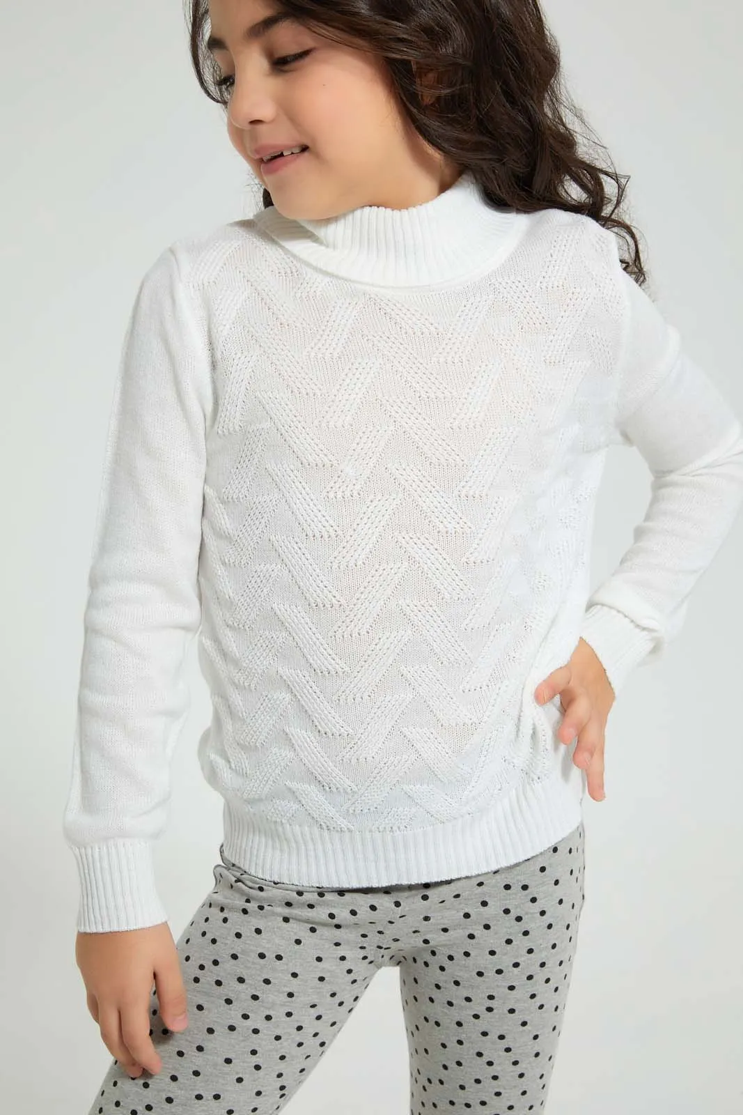 White High Neck Pullover